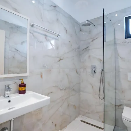 Fabio Apartman Ksamil